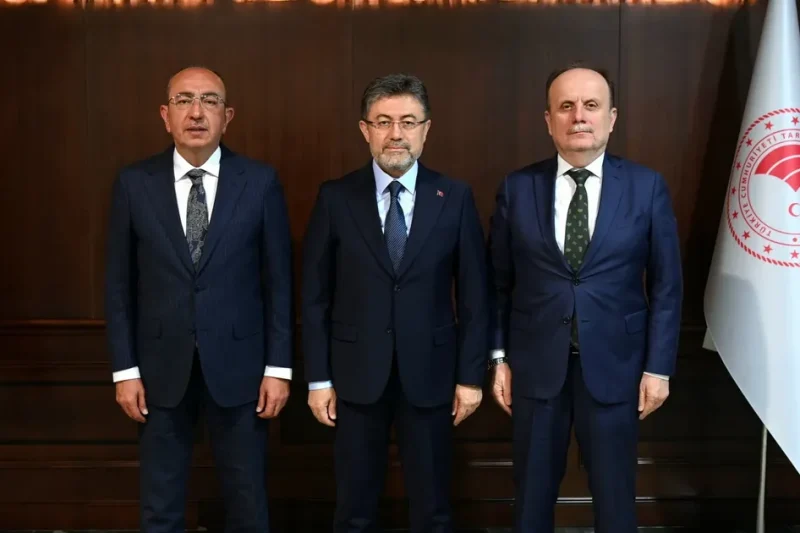 Bakan Yumaklı’dan Konya Meram’ın tarım politikalarına tam not
