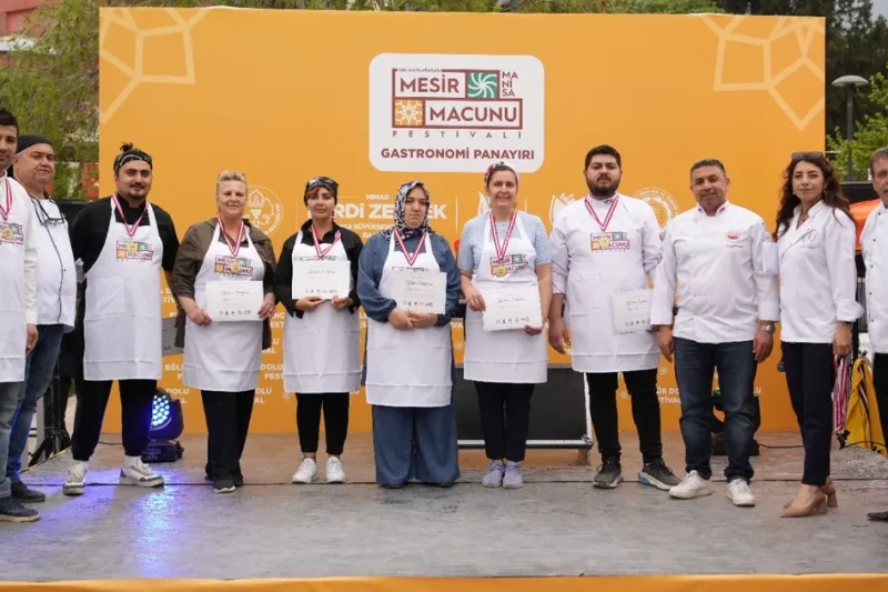 Manisa’da mesir macunu yemekler yarıştı
