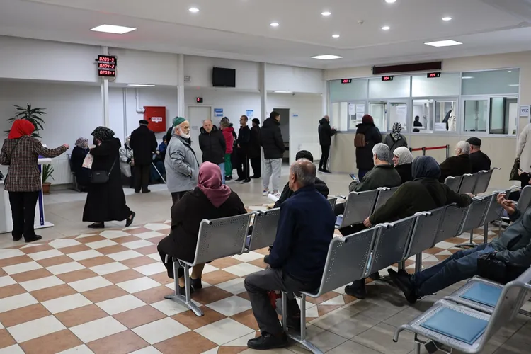 Sakarya Büyükşehir vatandaşlara şifa dağıtıyor… Tıp Merkezi’nin hasta sayısı bine yükseldi