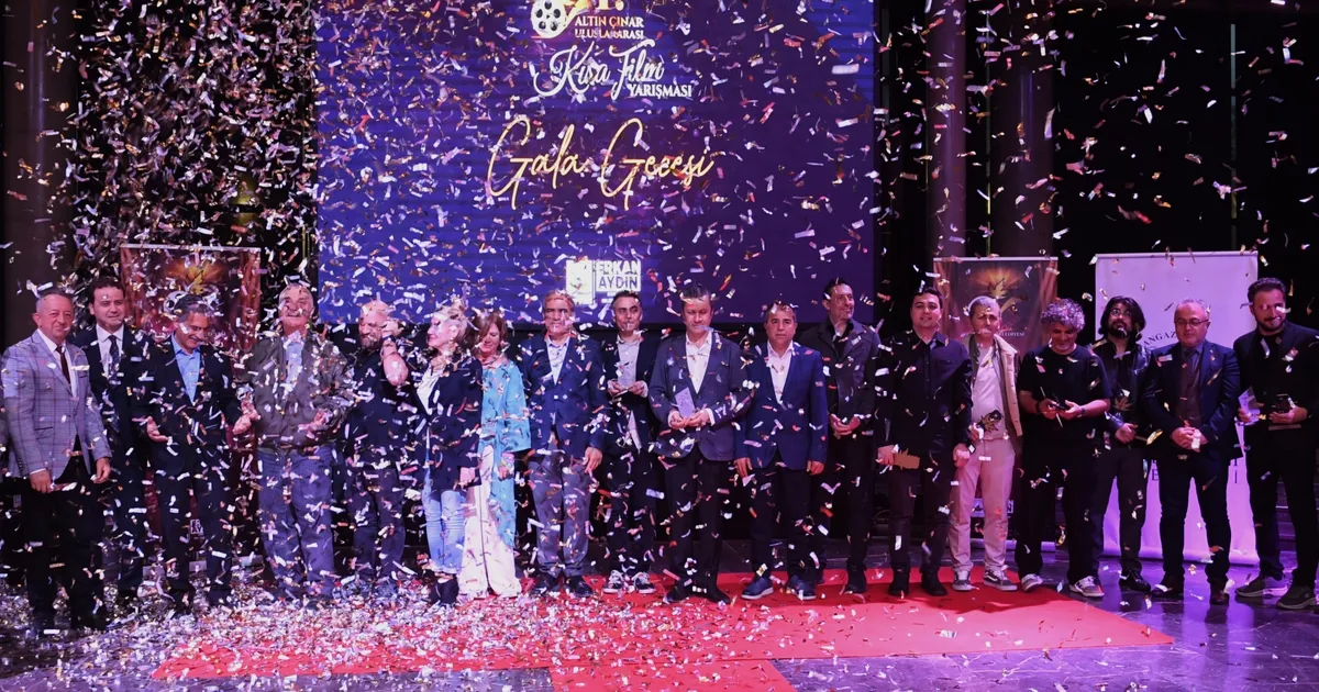 bursada-altin-cinar-kisa-film-yarismasinda-oduller-sahiplerini-buldu-tbi7GPNL.webp