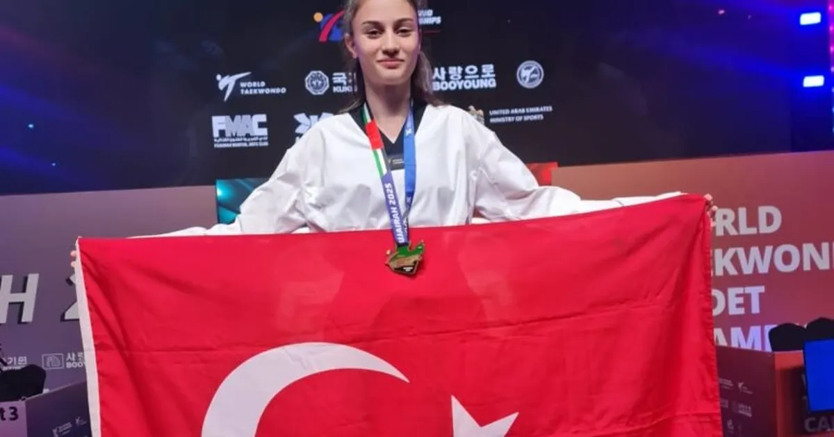 bursali-ogrenci-sena-yilmaz-dunya-sampiyonu-oldu-59RcGNOn.webp