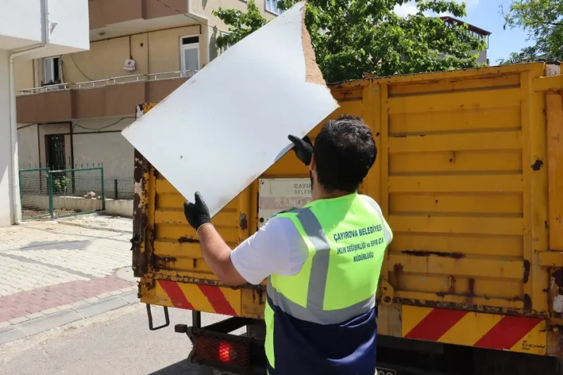 Çayırova’da kaba atıklar geri dönüşüme kazandırılıyor