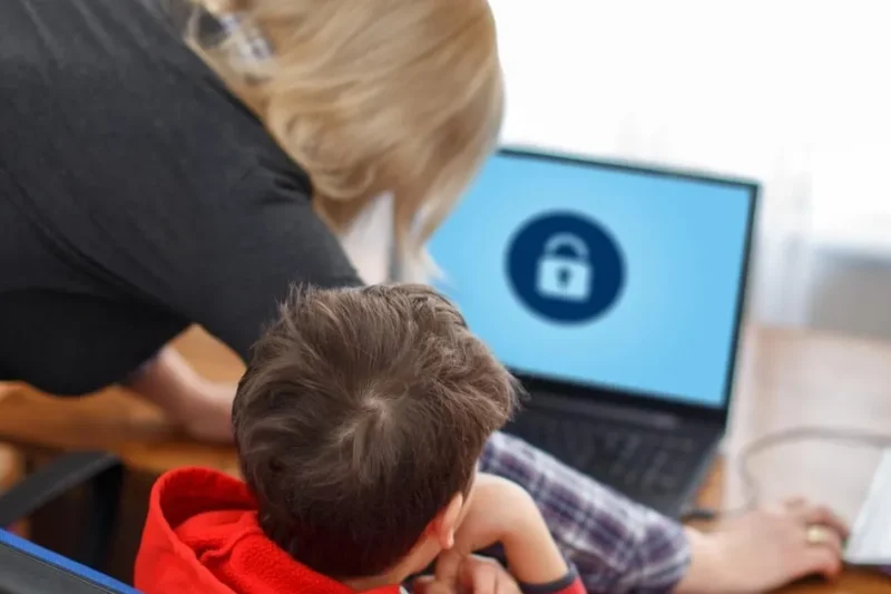 Çocukları dijital dünyanın risklerinden koruyacağız