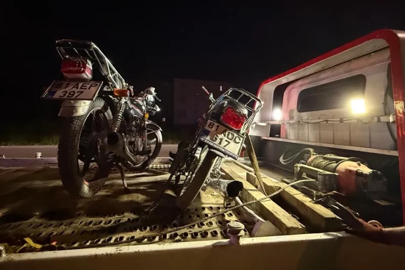 Düzce’de akrobasi yapan motosiklet sürücülerine ceza yağdı!
