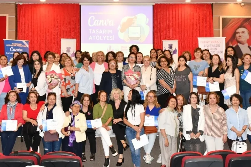 İzmir Çiğli kadınlar dijitalde başarıyla ilerliyor