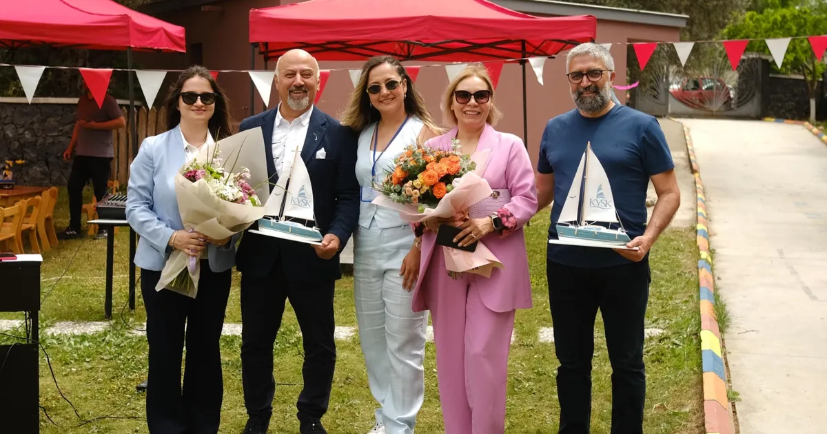kadin-yelkencilerden-bahar-kermesi-KdF3TctE.webp