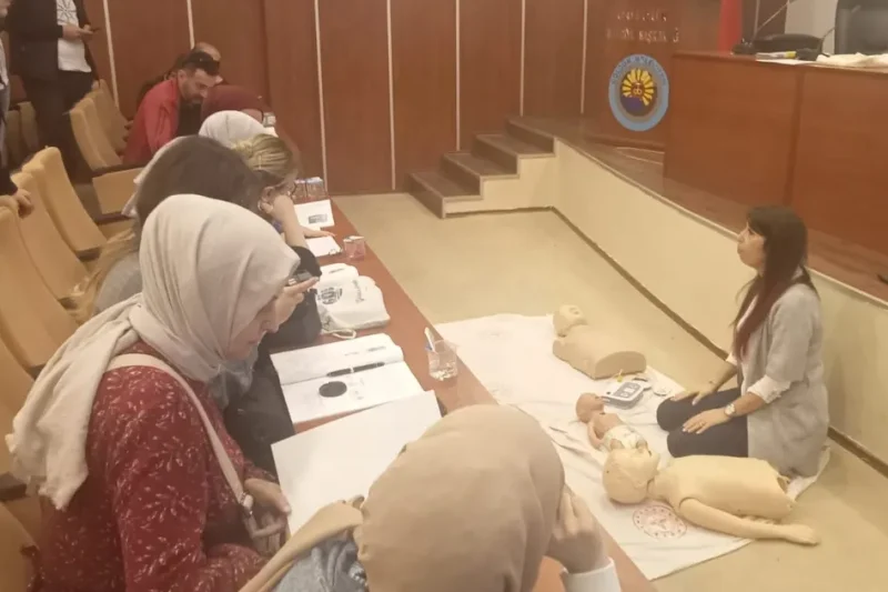 Kocaeli Gölcük’te personele ilk yardım eğitimi