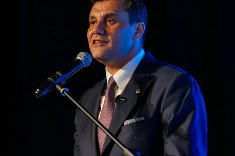 Manisa Büyükşehir yeni nesil uygulamalarını tanıttı