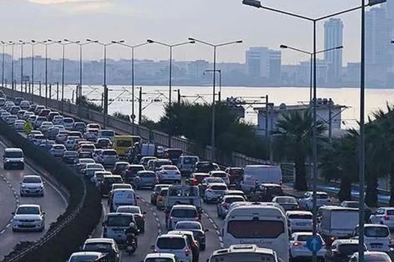 Nisan’da 191 bin 983 taşıt trafiğe katıldı… Toplam taşıt sayısı 32 milyona yaklaştı