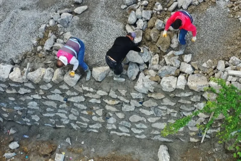 Ordu’da heyelan riskine karşı taş duvar önlemi