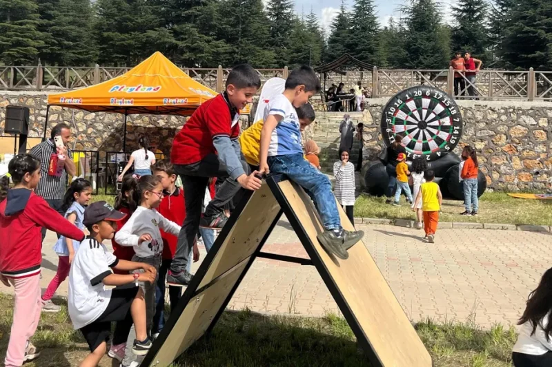 Playland Eğlence Tırı Doğanşehir’de çocukları sevindirdi