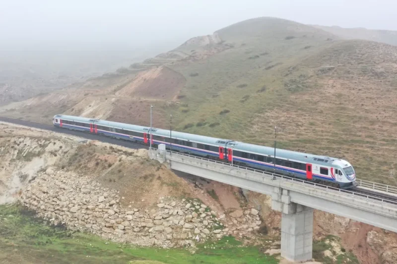 Siirt’e 34 kilometrelik yeni demiryolu… Bölgesel kalkınmaya demiryolu hamlesi