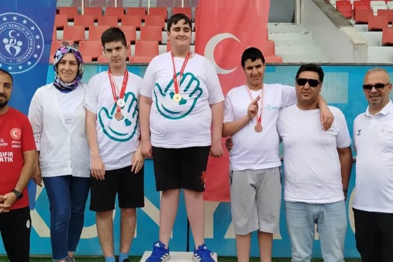 SOBE’nin Atletizm takımından tarihi başarı: 33 madalya!