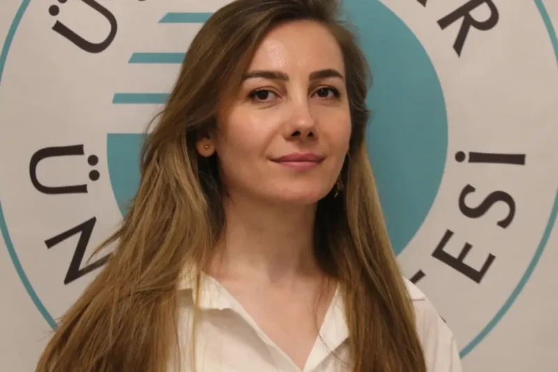 Takma kirpik kullanımında göz sağlığına dikkat!
