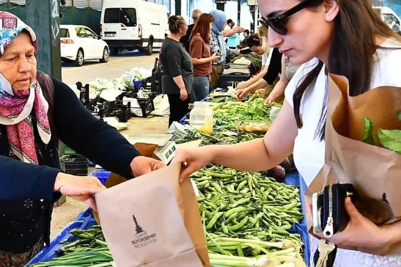 Tarladan sofraya uzanan başarı öyküsü: Ekopazar İzmir