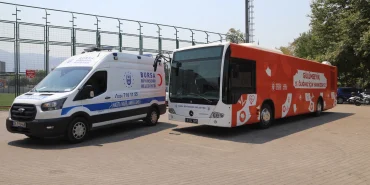 Bursa yangın bölgesindeki yaraları sarmaya başlıyor... Sağlık otobüsü Harmancık'ta