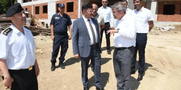 Mudanya'da 12 derslikli ortaokul inşaatına Kaymakam Terzi'den inceleme