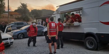 Türk Kızılay'dan 5 günde 288 bin kişilik beslenme hizmeti