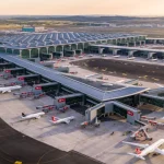 Temmuz'da 1,3 milyon yolcu İzmir’den havalandı
